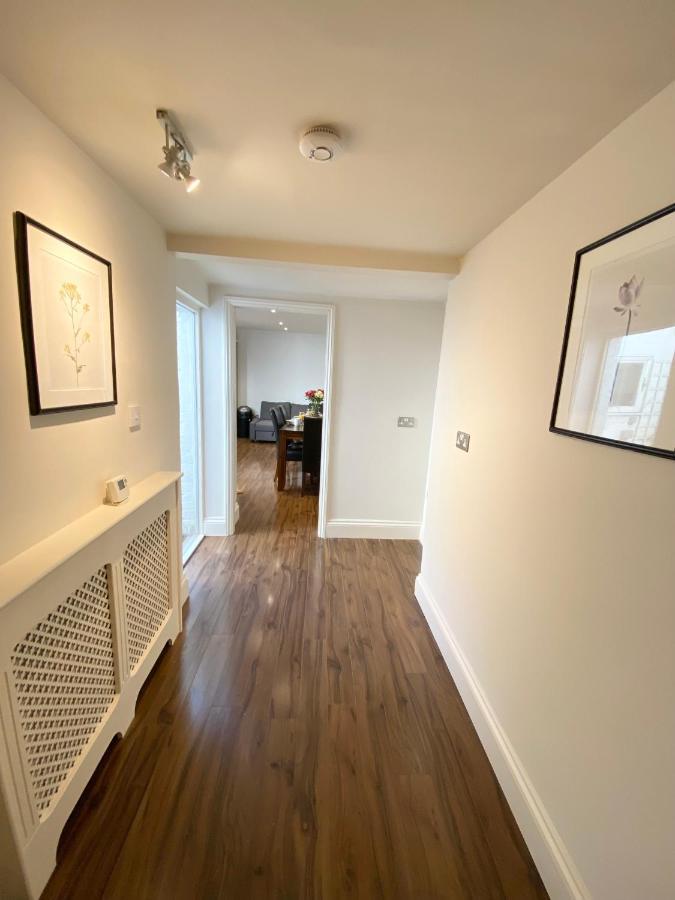 לונדון Stylish Maisonette And Studio In Victoria מראה חיצוני תמונה