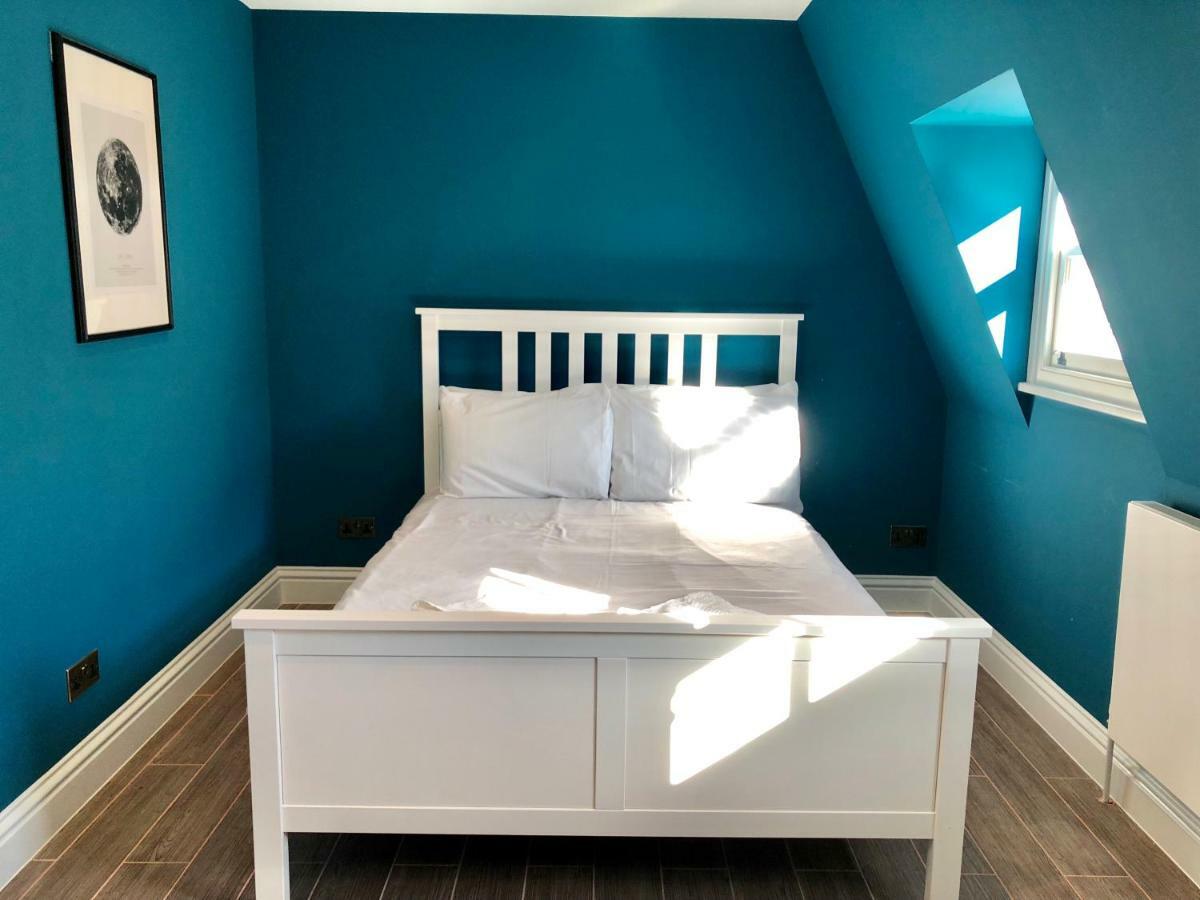 לונדון Stylish Maisonette And Studio In Victoria מראה חיצוני תמונה