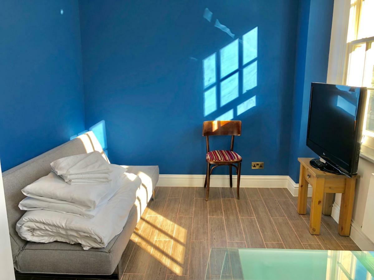 לונדון Stylish Maisonette And Studio In Victoria מראה חיצוני תמונה